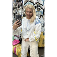 Жіноча вишиванка ESQ Ластівочка біла