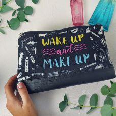 Косметичка дорожня Lovely Wake up and make up