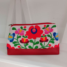 Косметичка дорожня Lovely Presentville Квіти на білому фоні