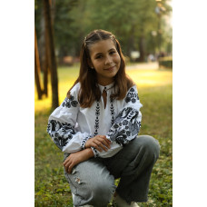 Вишиванка для дівчинки Trend Гусочки біла