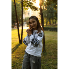 Вишиванка для дівчинки Trend Гусочки біла